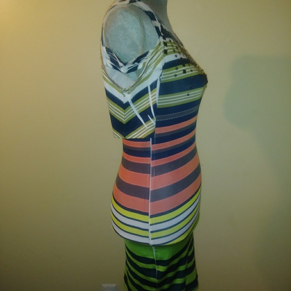 Dress - Picture 5 of 5